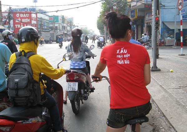 Lộ hàng